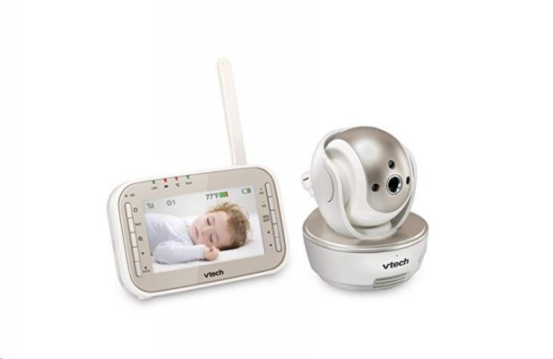 VTech VM343 baby monitor baby on display camera