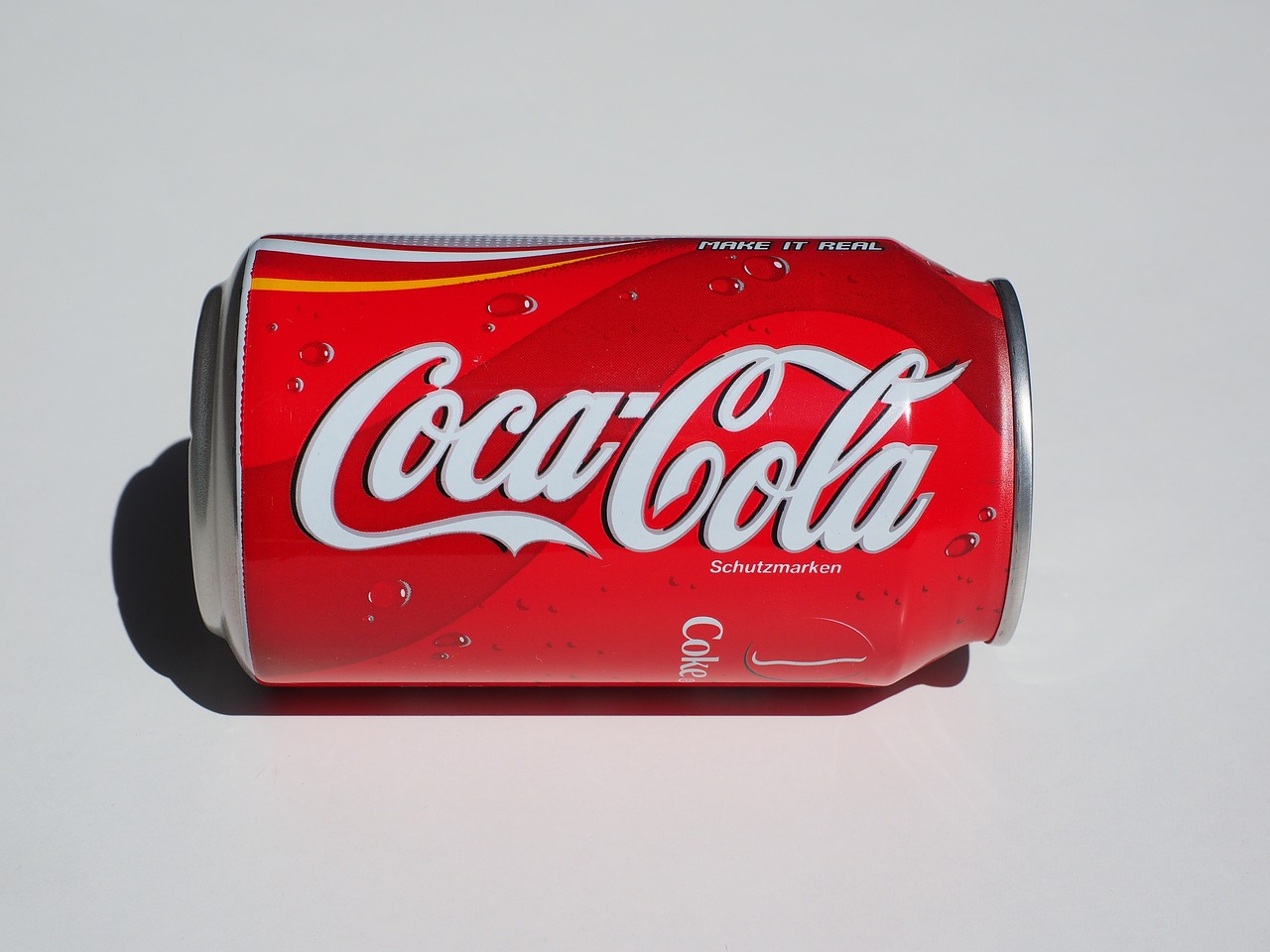 can of coca cola